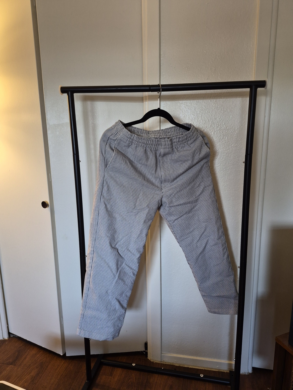 Uniqlo Men's Light Blue Elastic-Waist Pants